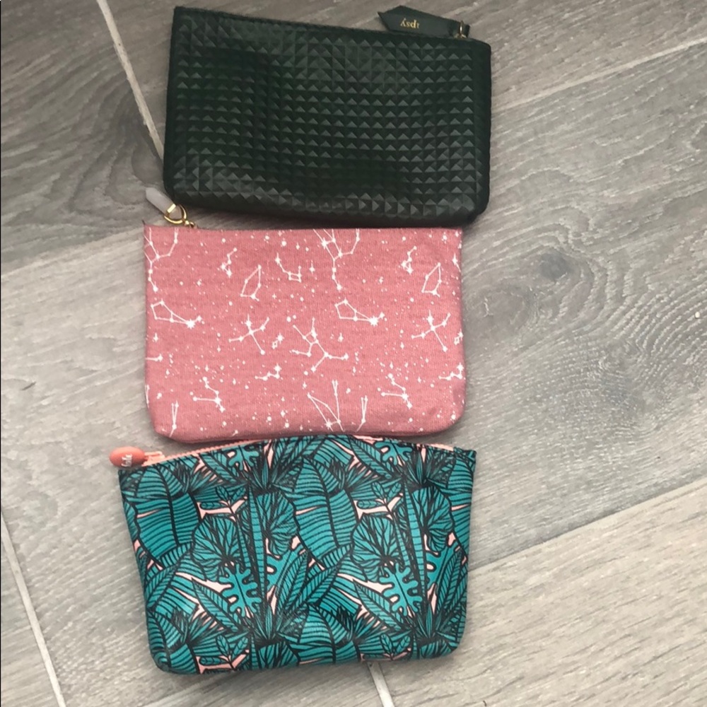 3 makeup bags